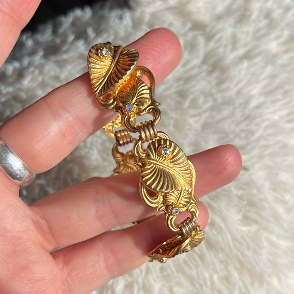 Vintage Gold Leafy Bracelet - Picture 12 of 14